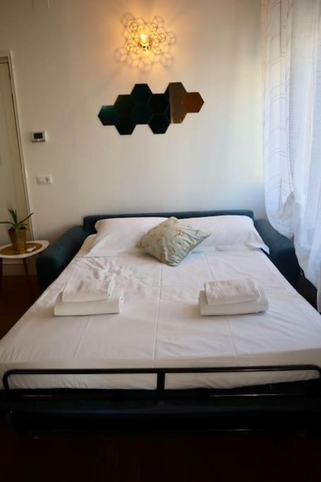 Santa Maria Novella - Golden Lily Florence, City Center Apartment Kültér fotó